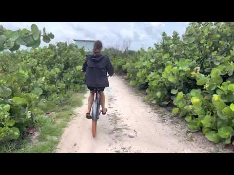 Bike ride on Man-O-War Cay, Abaco – Bahamas