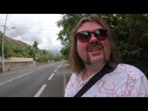 I got RIPPED OFF hitchhiking in Tahiti! French Polynesia. Why are the buses so bad here?